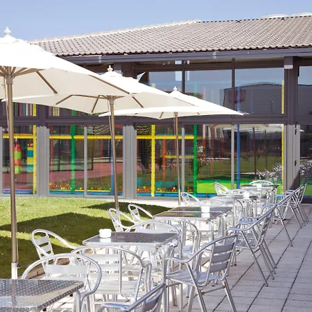 Hq La Galeria Hotel 4*