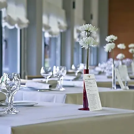 Hq La Galeria Hotel 4*