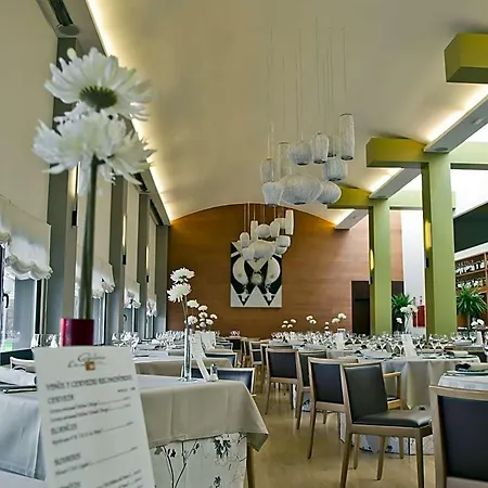 Hq La Galeria 4*