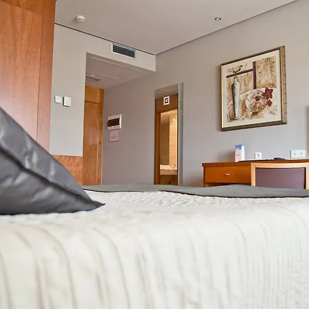 Hq La Galeria 4* Burgo