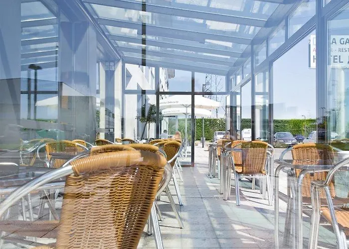 Hq La Galeria Hotel 4*