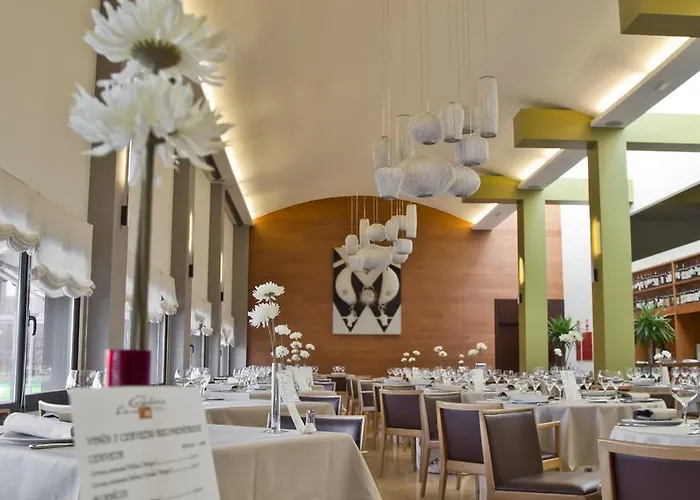 Hq La Galeria 4* Burgo