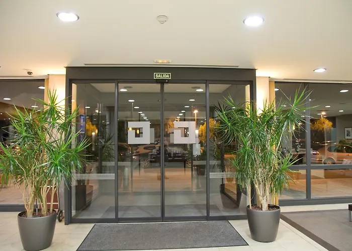 Hq La Galeria 4* Burgo