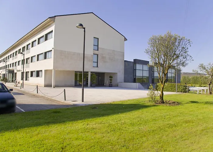 Hq La Galeria 4* Burgo