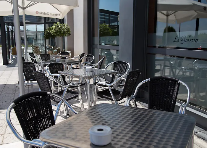 Hq La Galeria Hotel Burgo