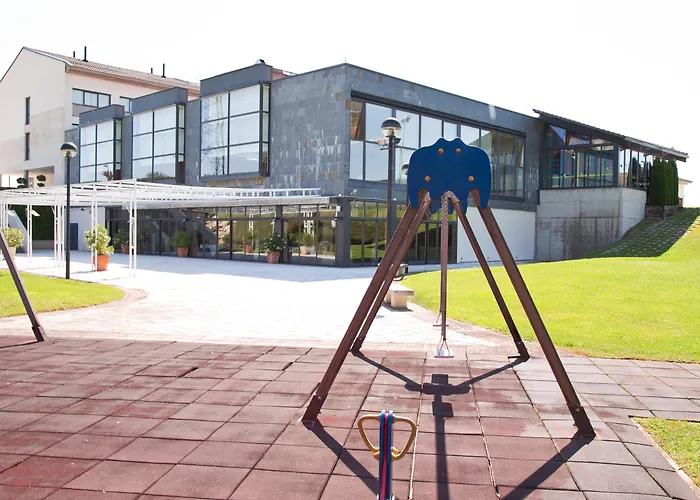 Hq La Galeria Hotel 4*