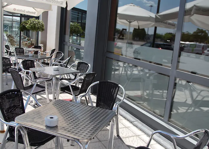 Hq La Galeria Hotel 4*