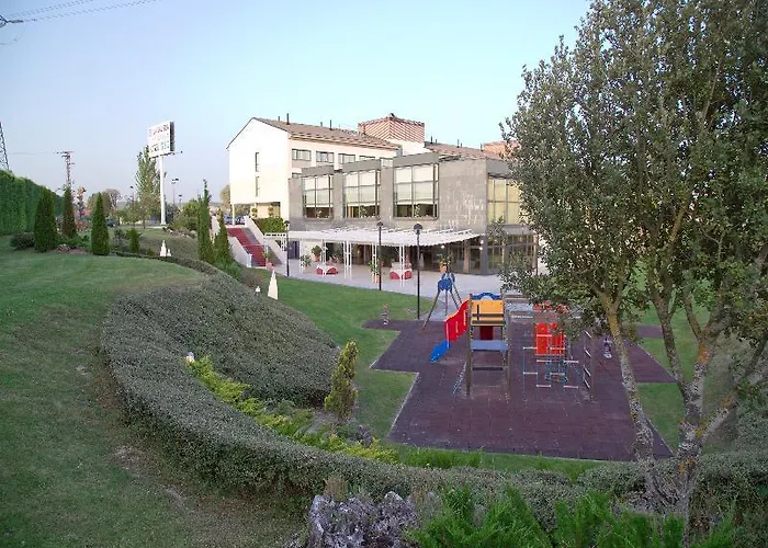 Hq La Galeria Hotel 4*