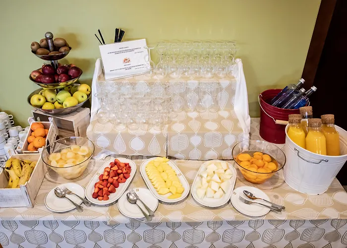 Hq La Galeria Hotel 4*