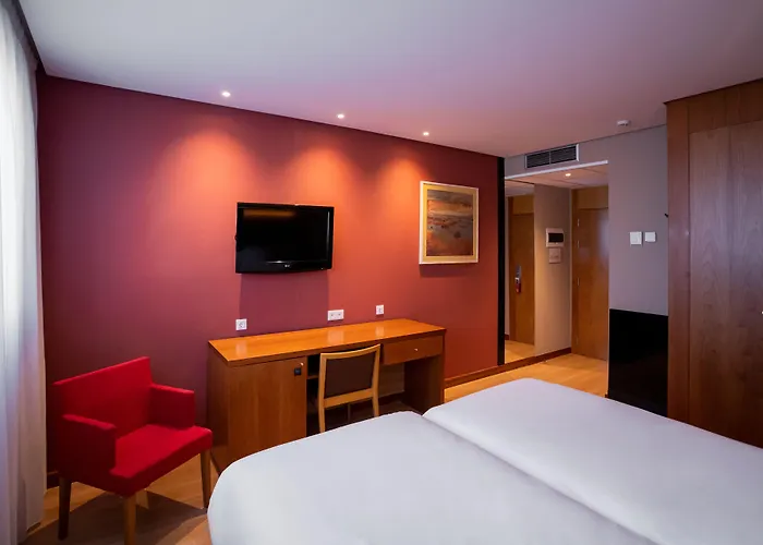 Hq La Galeria Hotel 4*