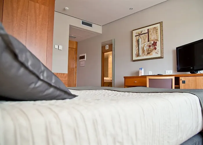 Hq La Galeria 4* Burgo